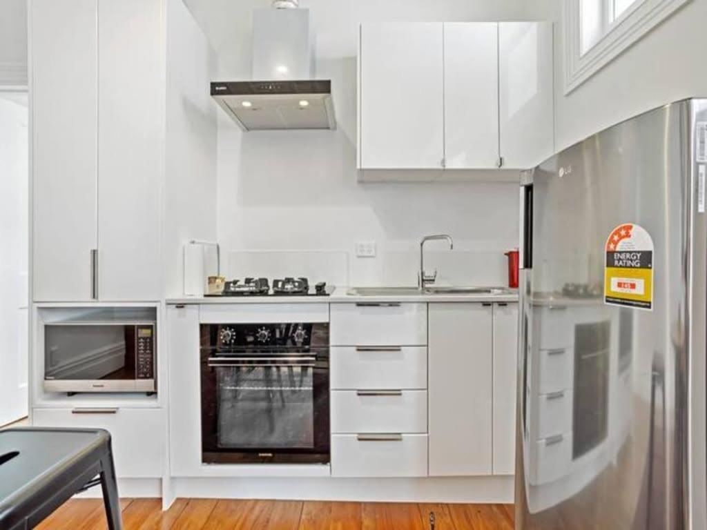 Cheerful 1 Bedroom Home With Free Parking オークランド エクステリア 写真