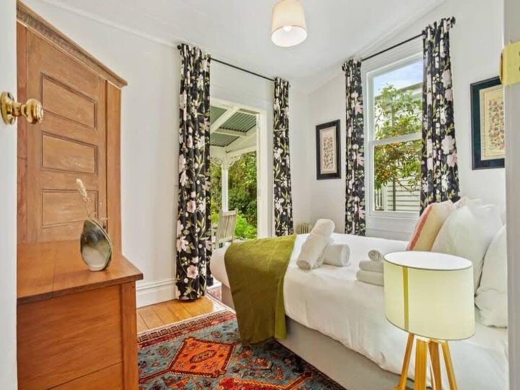 Cheerful 1 Bedroom Home With Free Parking オークランド エクステリア 写真
