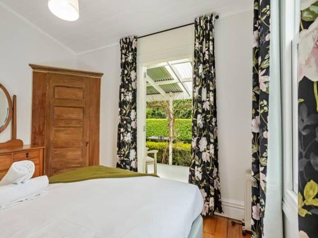 Cheerful 1 Bedroom Home With Free Parking オークランド エクステリア 写真