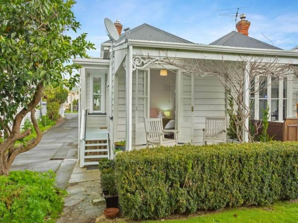 Cheerful 1 Bedroom Home With Free Parking オークランド エクステリア 写真