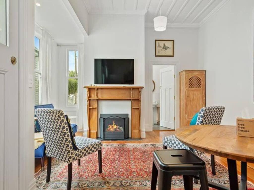 Cheerful 1 Bedroom Home With Free Parking オークランド エクステリア 写真