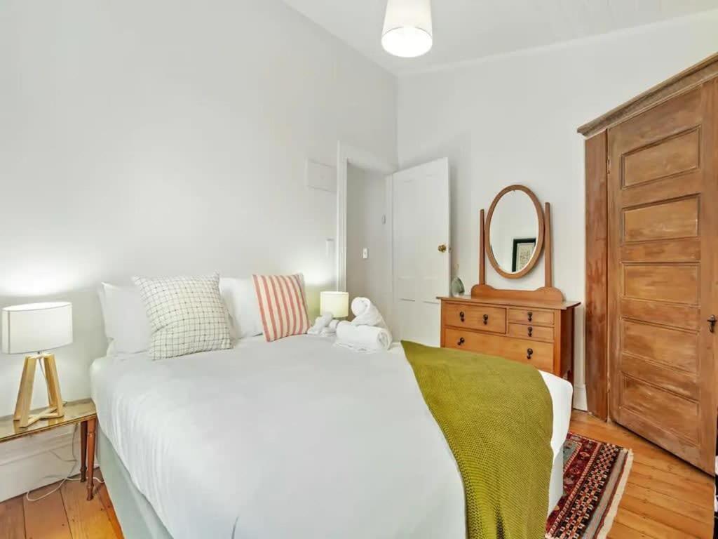 Cheerful 1 Bedroom Home With Free Parking オークランド エクステリア 写真