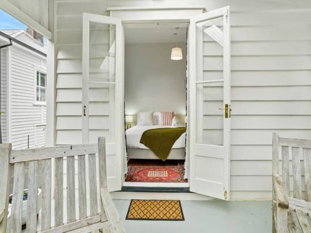 Cheerful 1 Bedroom Home With Free Parking オークランド エクステリア 写真